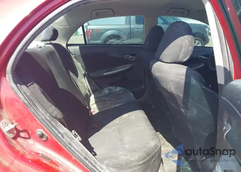 2011 Toyota Corolla S z USA, uszkodzony, nr VIN 2T1BU4EE2BC624917